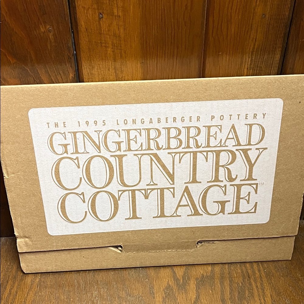 1995 Longaberger Gingerbread Country Cottage House Mold with Booklet and Box
